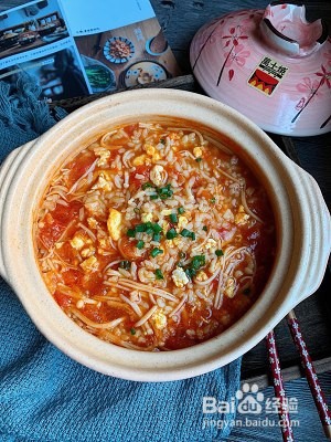 番茄金针菇浓汤烩饭的美味做法