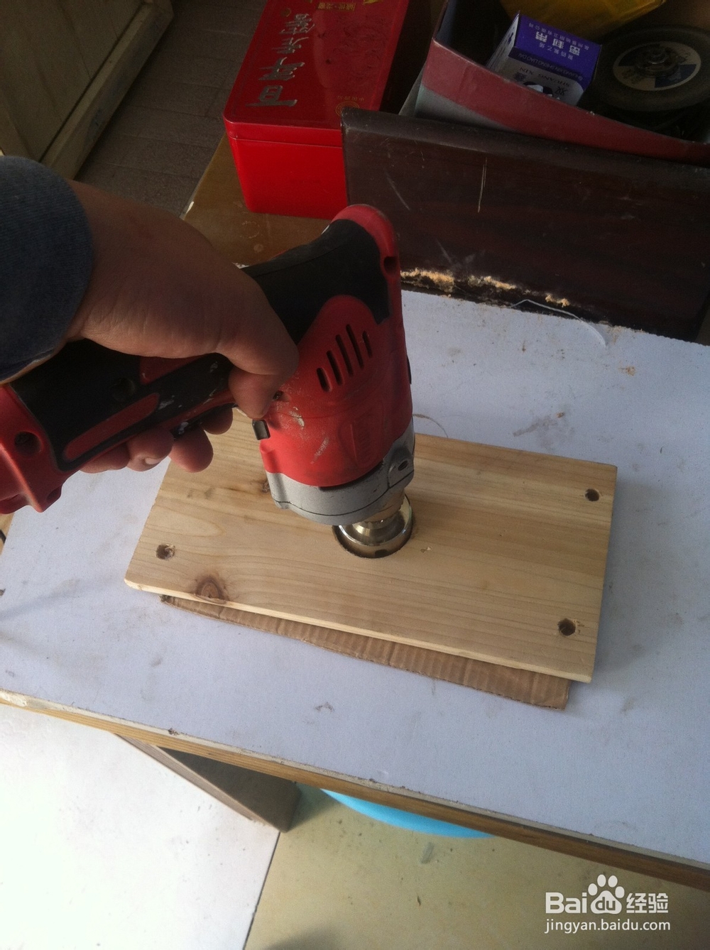 如何给窗帘打孔