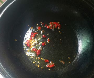 碗托的麻辣猪肝做法