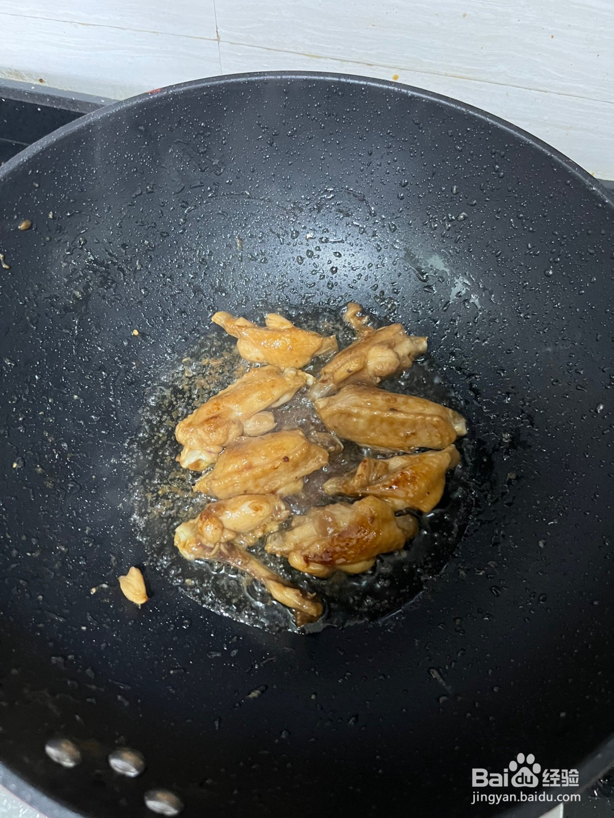 椒盐洋葱鸡翅的做法