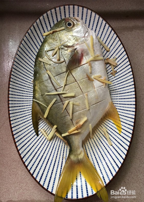 酱烧金鲳的做法
