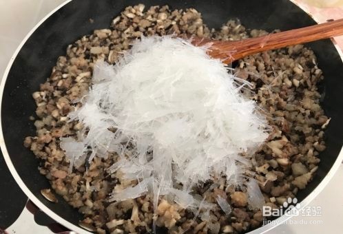猪肉香菇木耳粉丝包是怎么包的家常教程