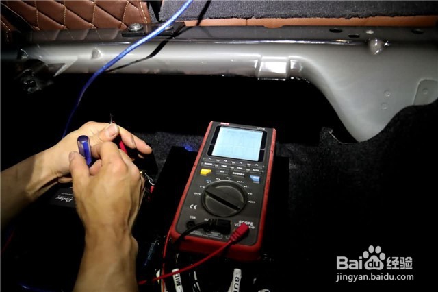 广州宝马X5过顺德音响改装升级作业