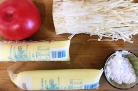 茄汁金菇烧豆腐的做法