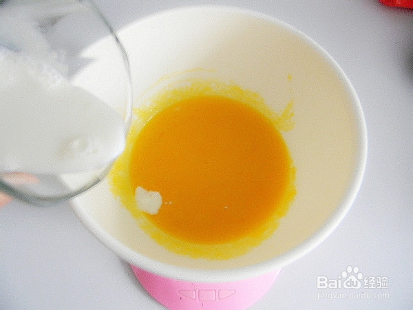 奶油裱花蛋糕的制作方法