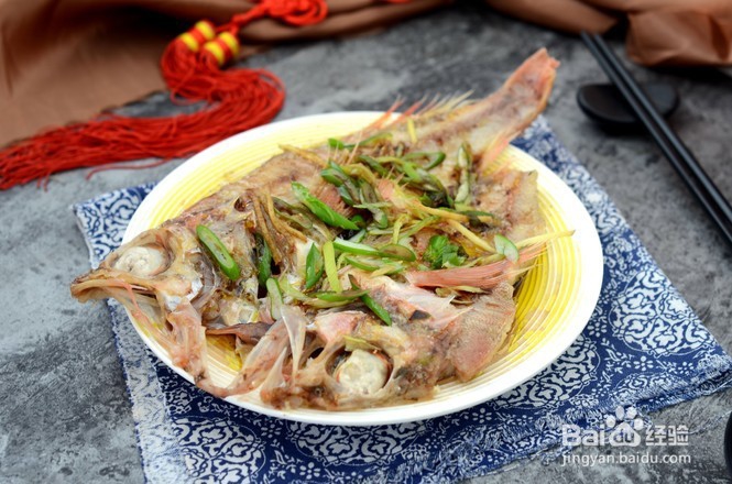 如何做美味的清蒸冰岛红鱼