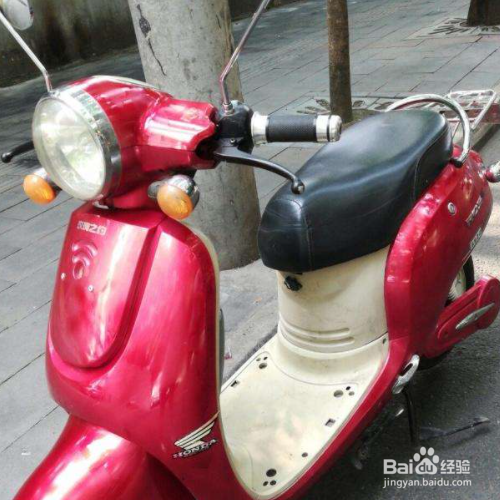 电瓶车充电器拔了再插变绿灯