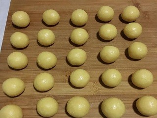 椰蓉炼乳小酥饼怎么做？