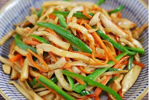 快手家常菜之手撕杏鲍菇