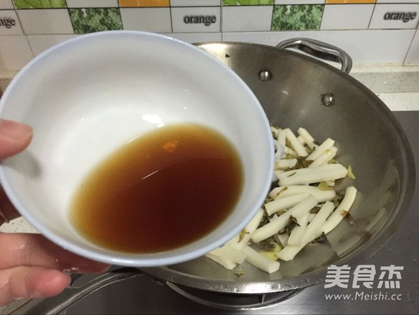 酸菜鱿鱼炒年糕