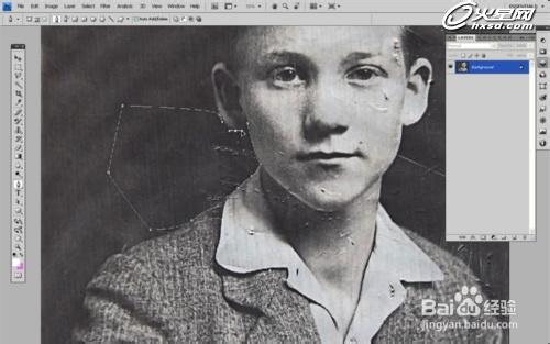 Photoshop修复破损黑白老照片