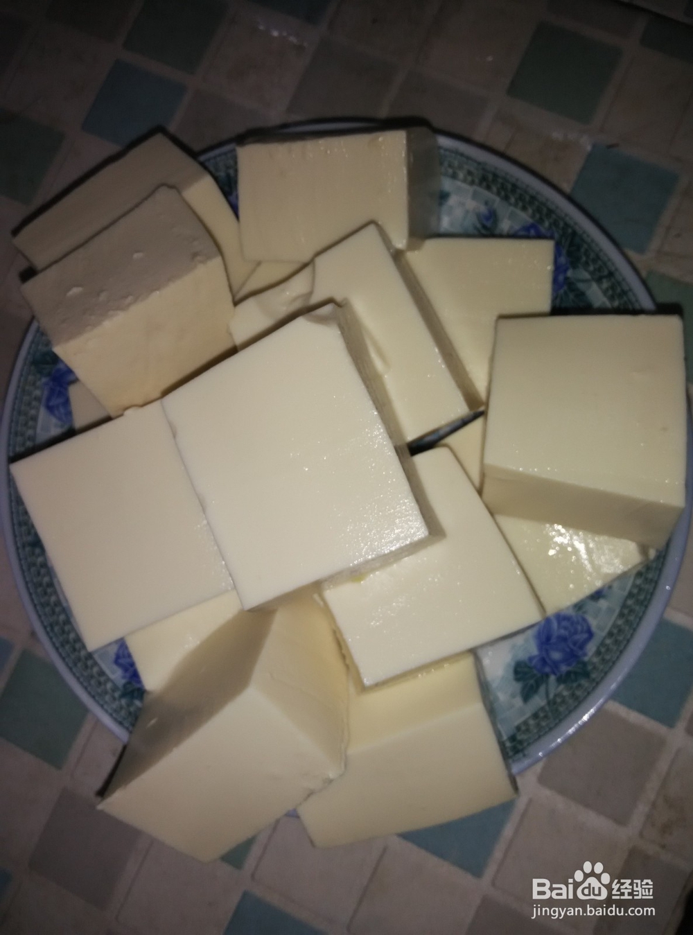 #过年#如何给家人做道特色炸豆腐蘸蒜盐水