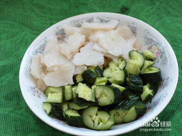 如何制作凉皮拌黄瓜
