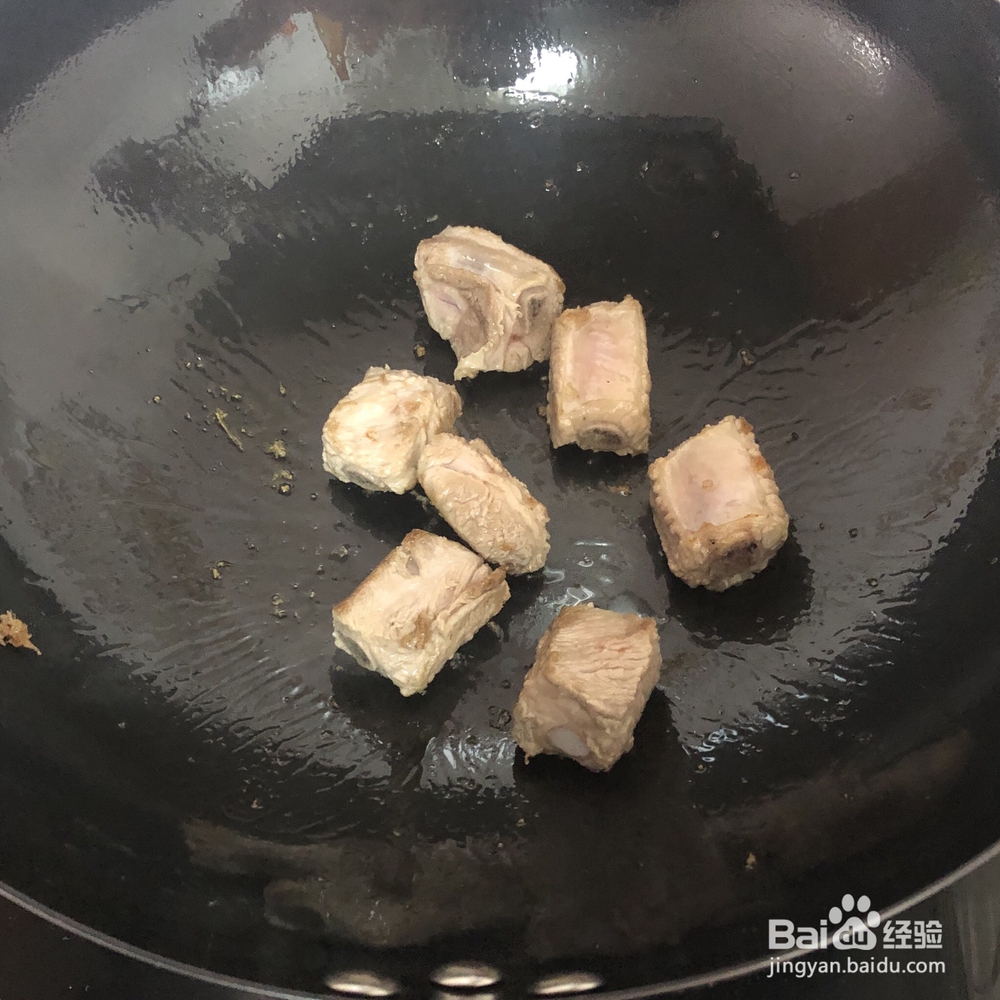 做法简单的排骨焖饭