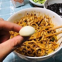 怎么做炸酱面