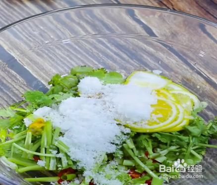 柠檬酸辣鸡爪做法