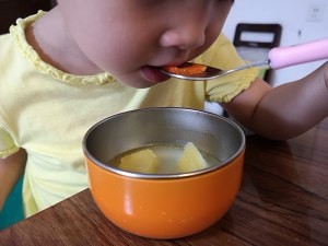 教你做苹果胡萝卜汤