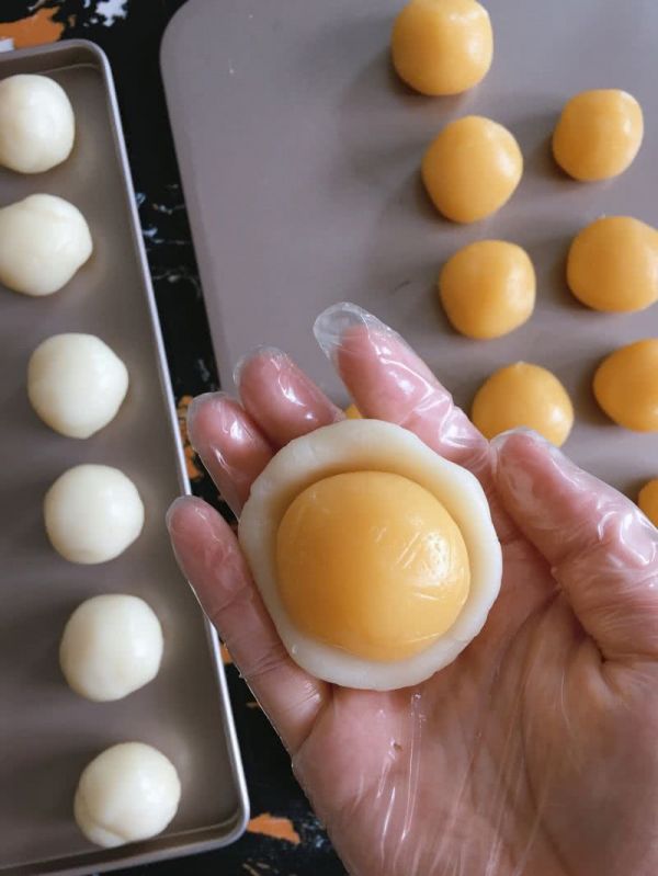 抹茶奶黄冰皮月饼