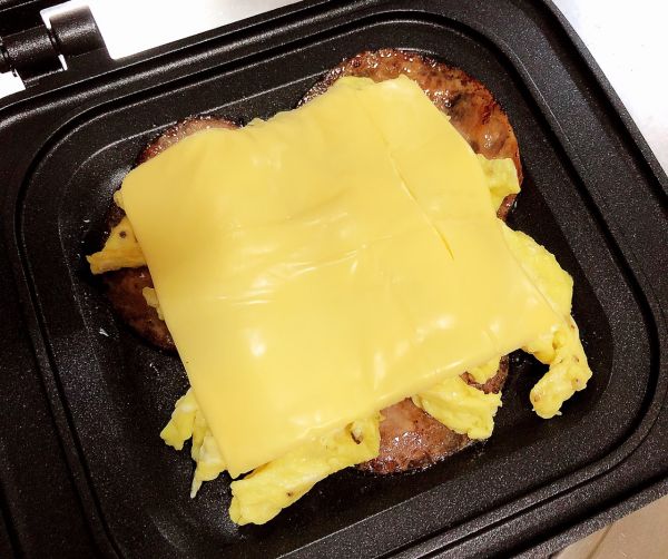 芝士火腿三明治