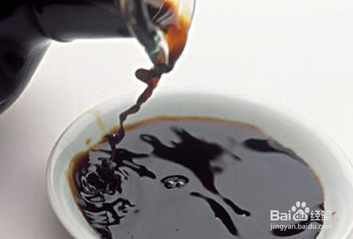 给切菜板消毒的小窍门