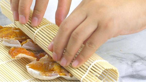 香甜柿子核桃卷