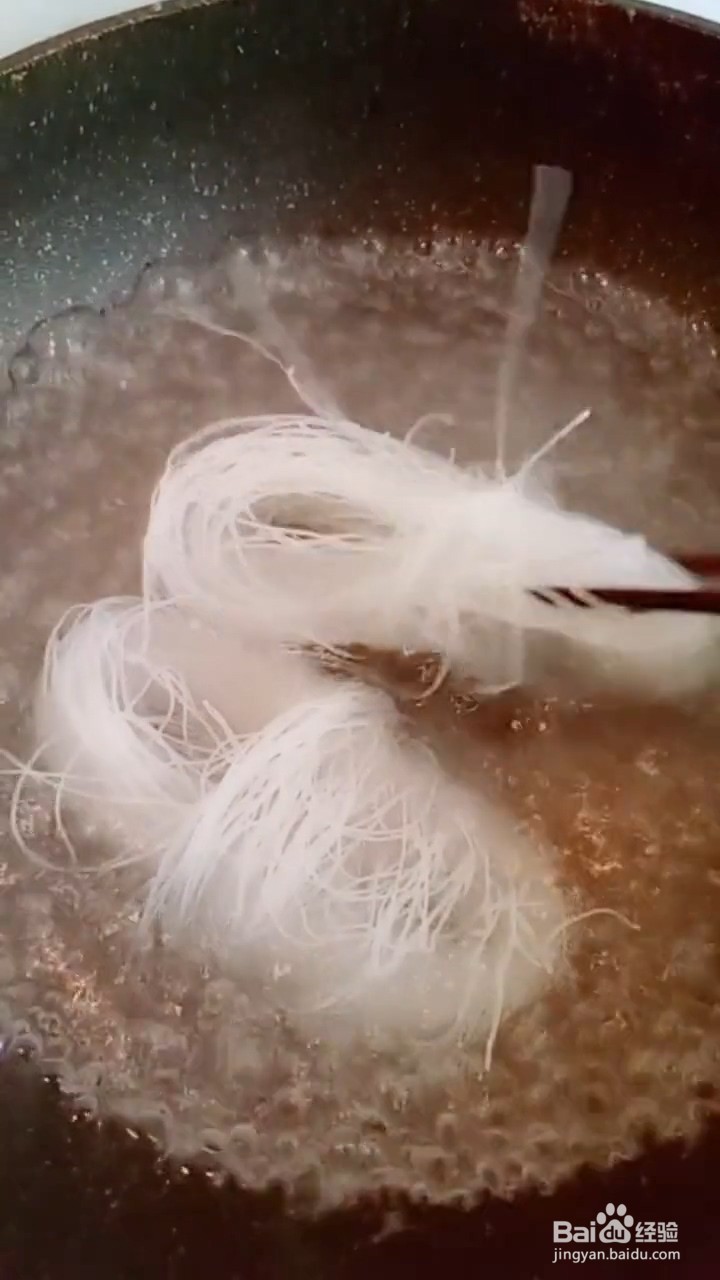 如何自制美味好吃的家常凉拌粉丝