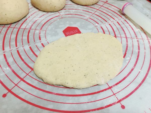 英式奶茶炼乳吐司