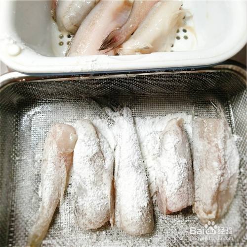 怎样做出家常菜系列之椒盐小龙鱼