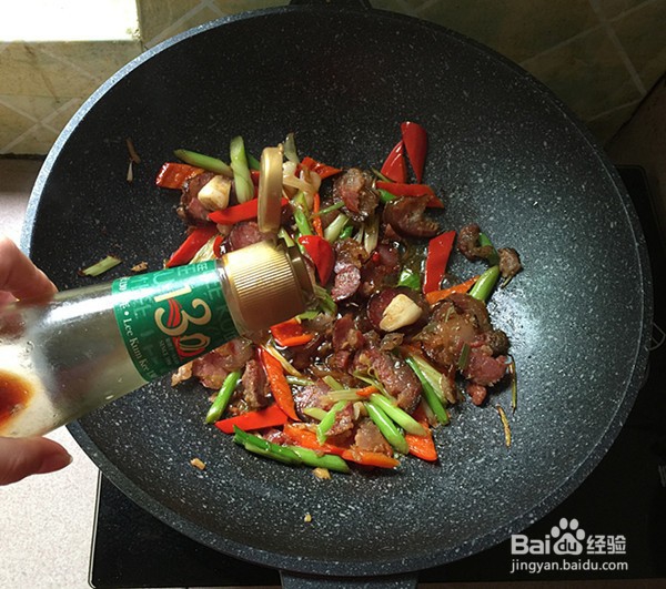 教你做蒜苗炒腊肠