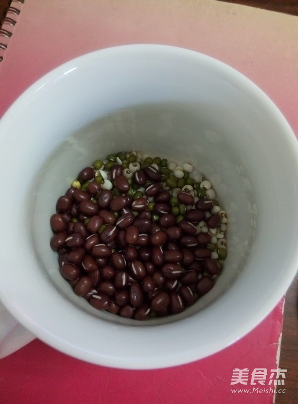 红绿豆薏仁水