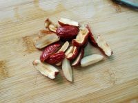 养胃红枣桂圆小米粥的家常做法