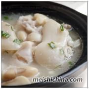 美食御寒补胶元又美味——老妈蹄花