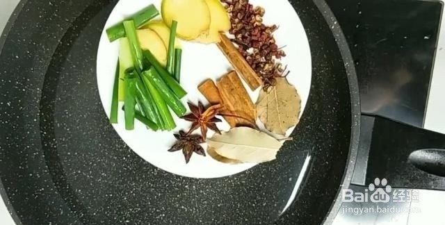 泡椒凤爪的做法