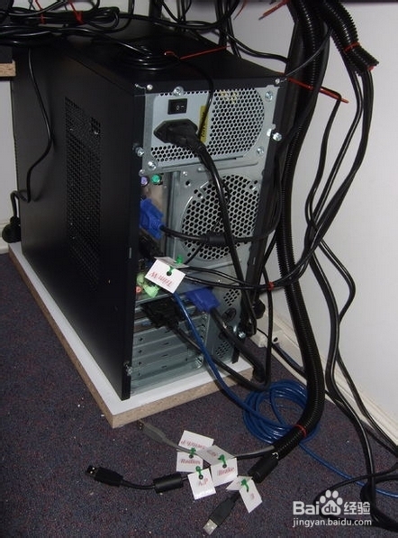 牛人在家开飞机