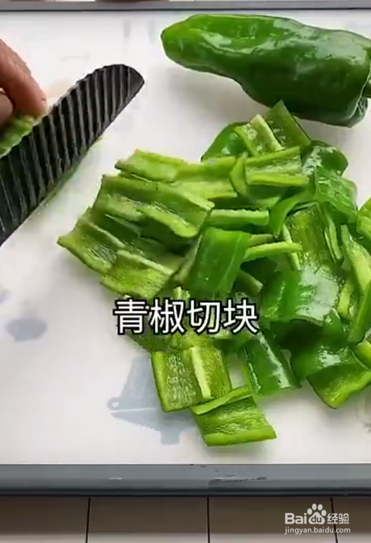 如何做出下饭的青椒炒鸡蛋