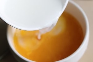 鲜嫩的蟹柳滑蛋