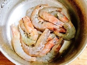 怎么做金针菇烤虾