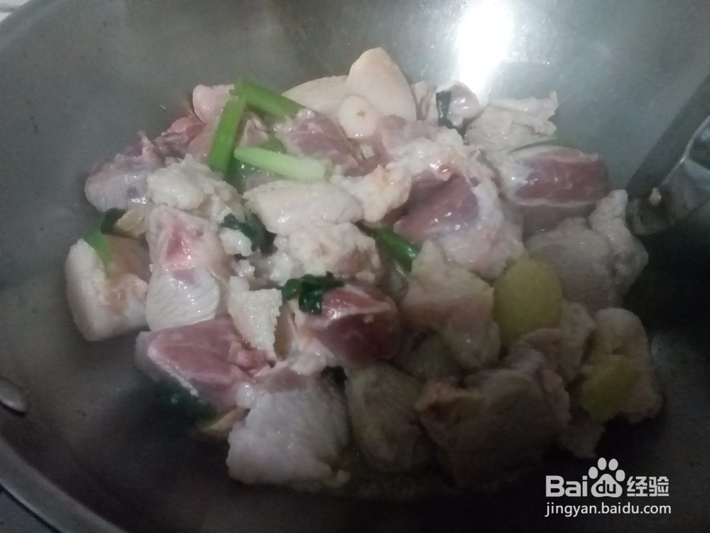 教你怎样烧好吃的板栗烧肉8