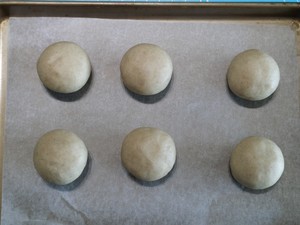 培根蛋黄酥的做法