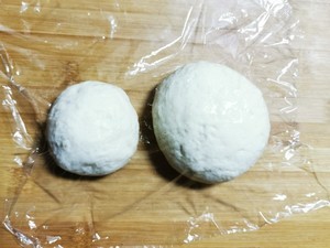 花边火腿培根披萨的做法