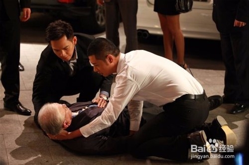 老人跌倒什么时候不能扶