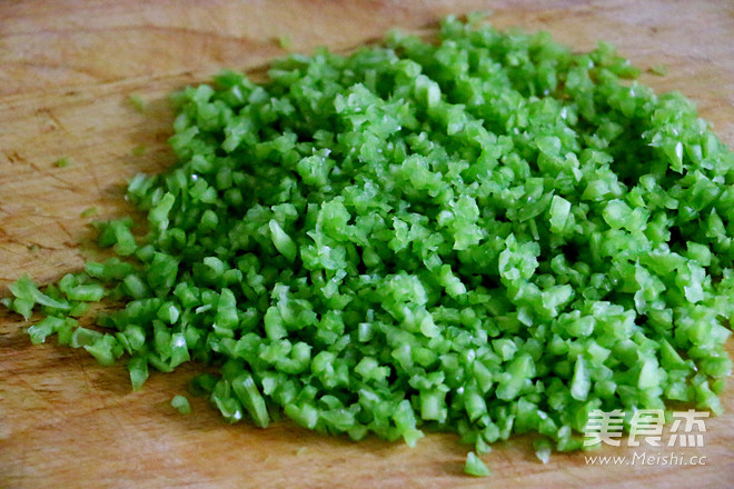 苦瓜摊鸡蛋的做法