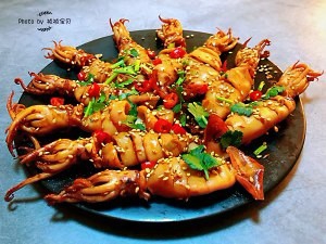 香辣小鱿鱼的制作过程