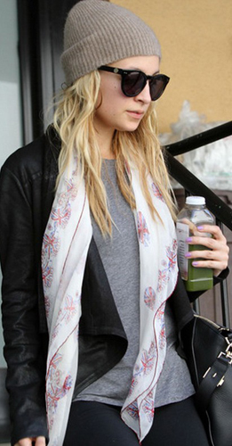 冬季皮衣怎么搭配