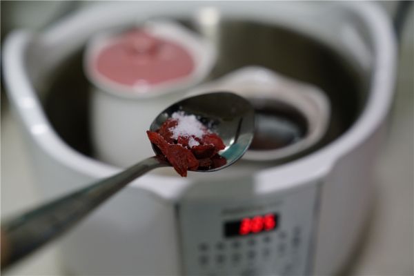 虫草红枣鸡腿汤