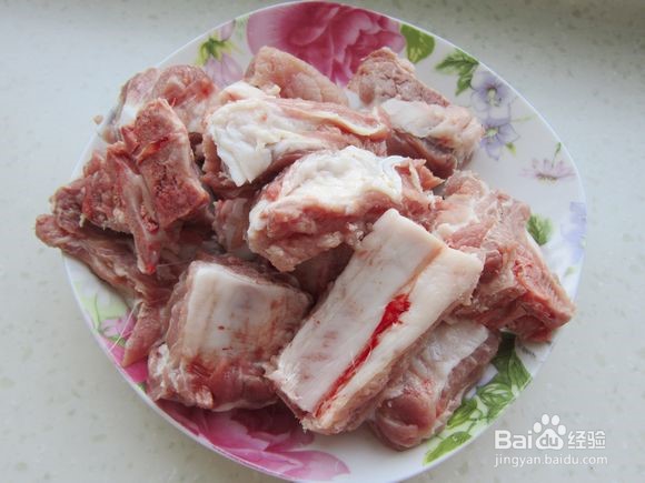 黄豆芽炖排骨的做法
