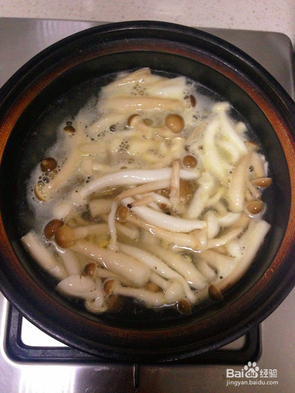 菌菇豆腐汤的家常做法