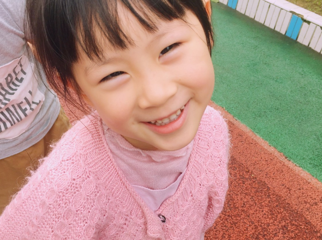 形容孩子治愈系的笑容有哪些