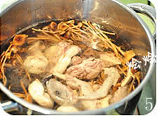 茶树菇无花果老鸭汤