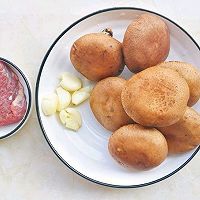 好吃的拌饭香菇肉酱